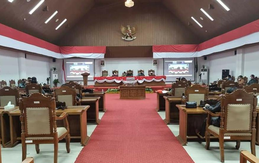 Sekda Pulang Pisau Hadiri Rapat Paripurna DPRD
