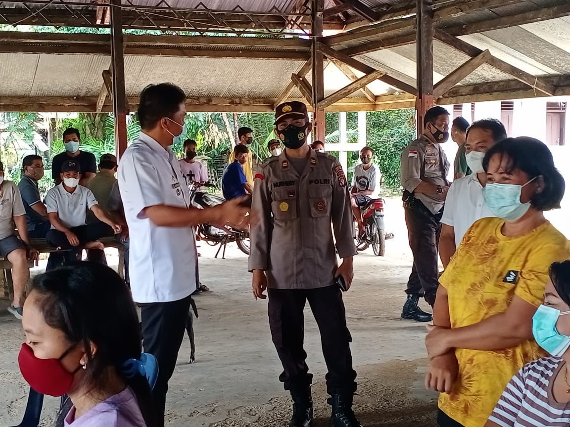 100 Orang Warga Desa Kalamus Di Vaksin Dosis Pertama. 