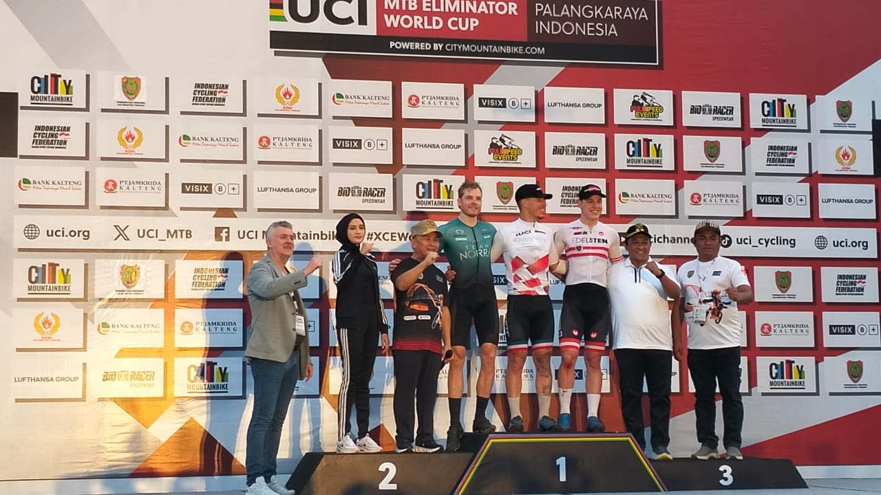 Selandia Baru dan Belanda Juarai UCI MTB Eliminator World Cup 2024
